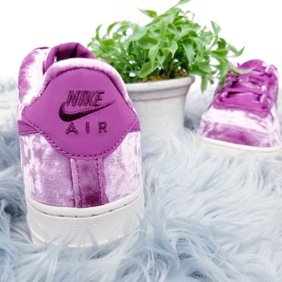 SALE | Nike | 8.5 Air Force 1 Velvet Flatform - Picture 3 of 7